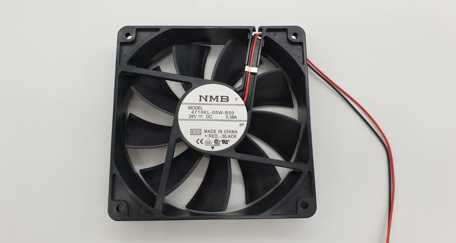 A AXIALLUEFTER 24VDC 6,96W 4710NL-05W** A AXIALLUEFTER 24VDC 6,96W 4710NL-05W**